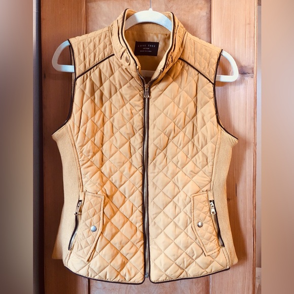 Love Tree  Like New Rib Trim Quilted Padding Zip Up Lightweight Vest, Women’s M - Picture 3 of 13